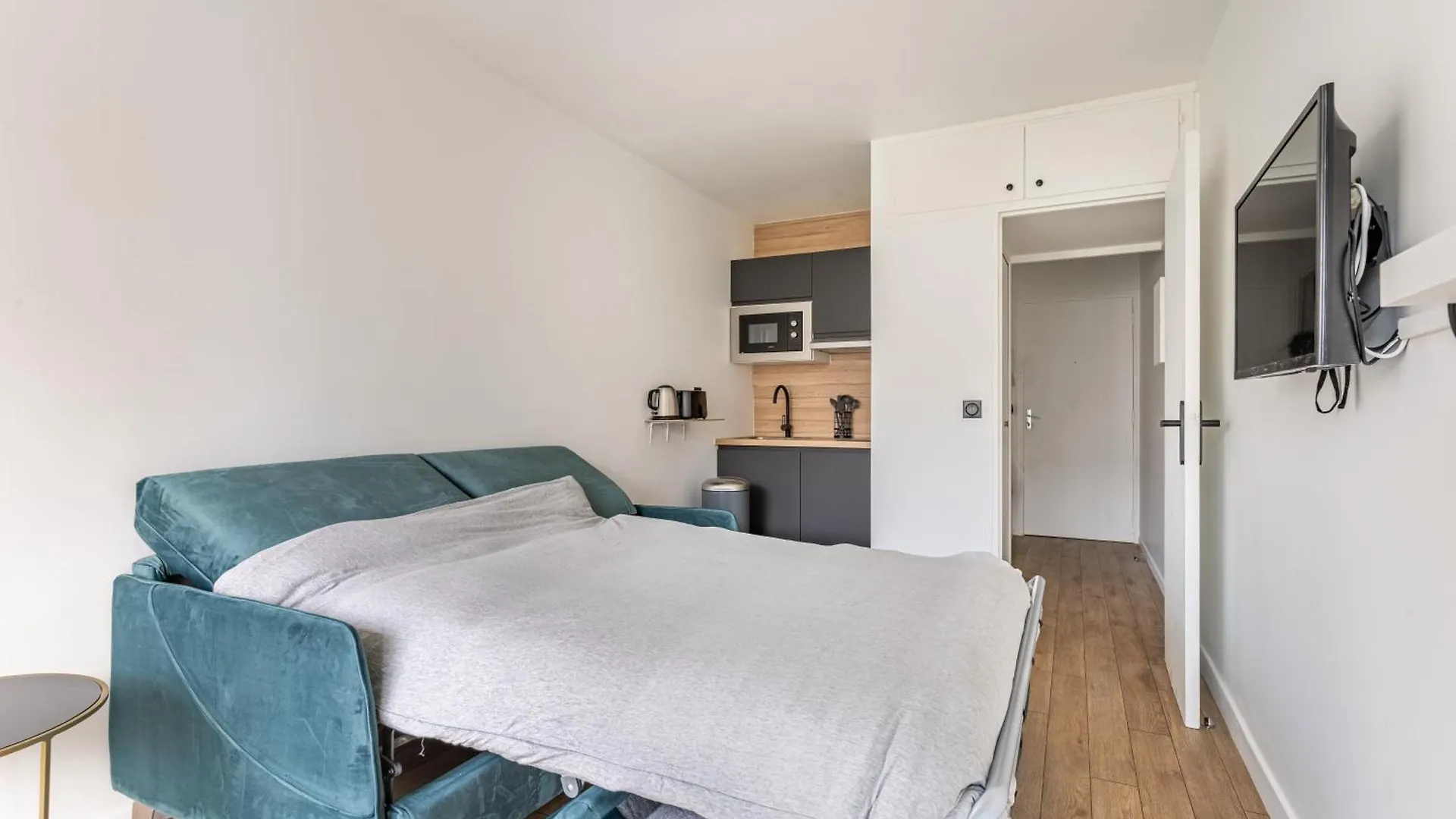 Magnifique Neuf Apartment Paris